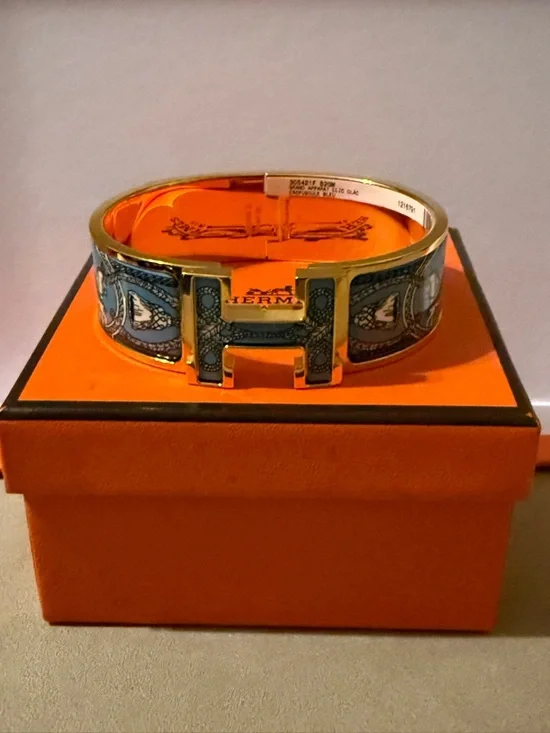 NWT Hermes Wide Clic H Bracelet Grand Apparat yellow gold GM size, box included - Picture 2 of 13